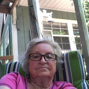 Meet your Posher, Paulette